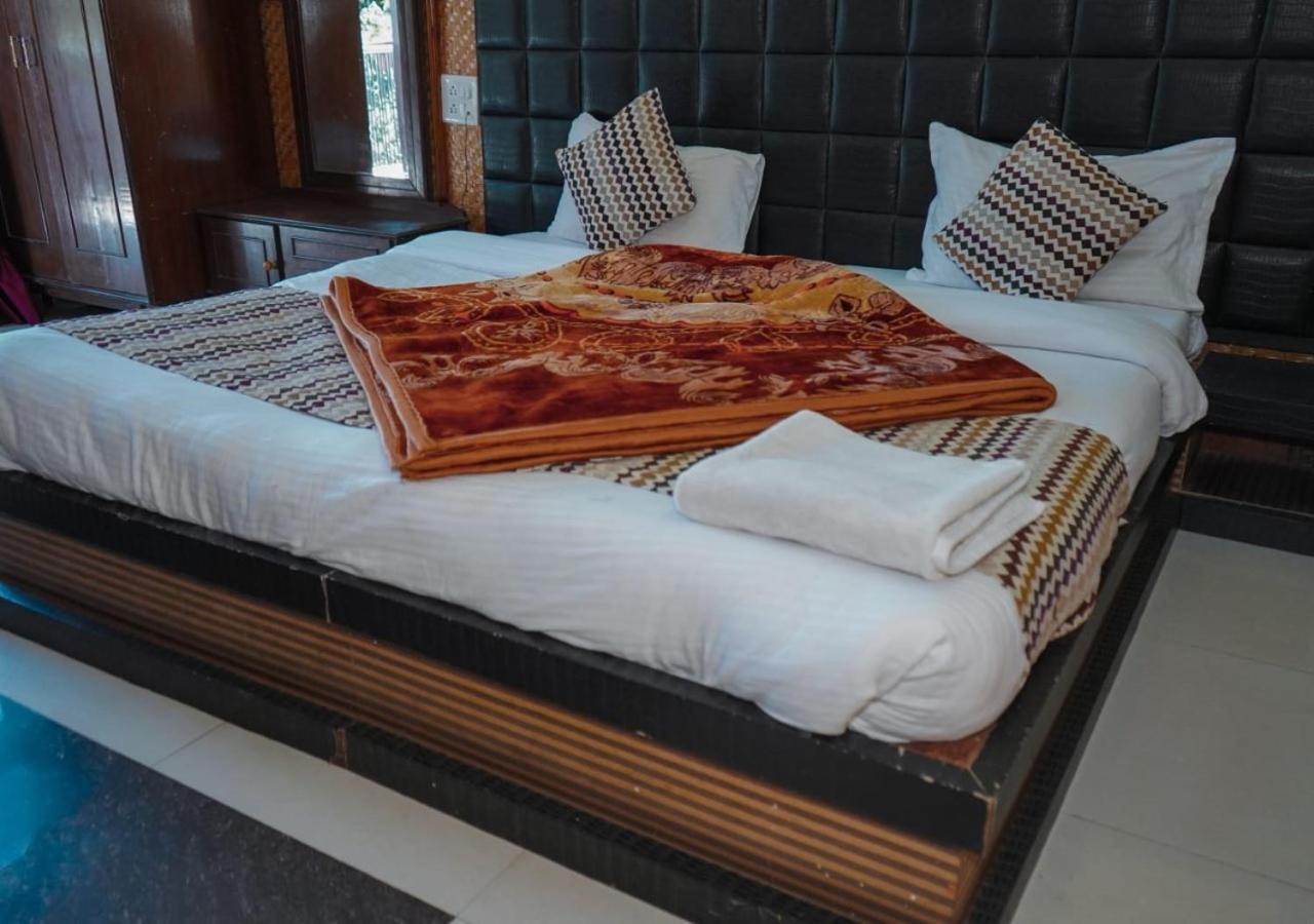 Himalaya Mount View Resort Uttarakhand 考萨尼 外观 照片